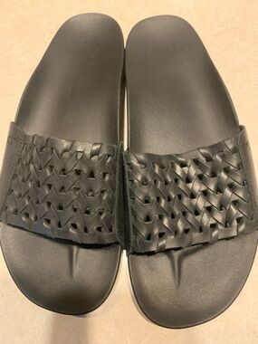 Women's Black Woven Slide Sandals